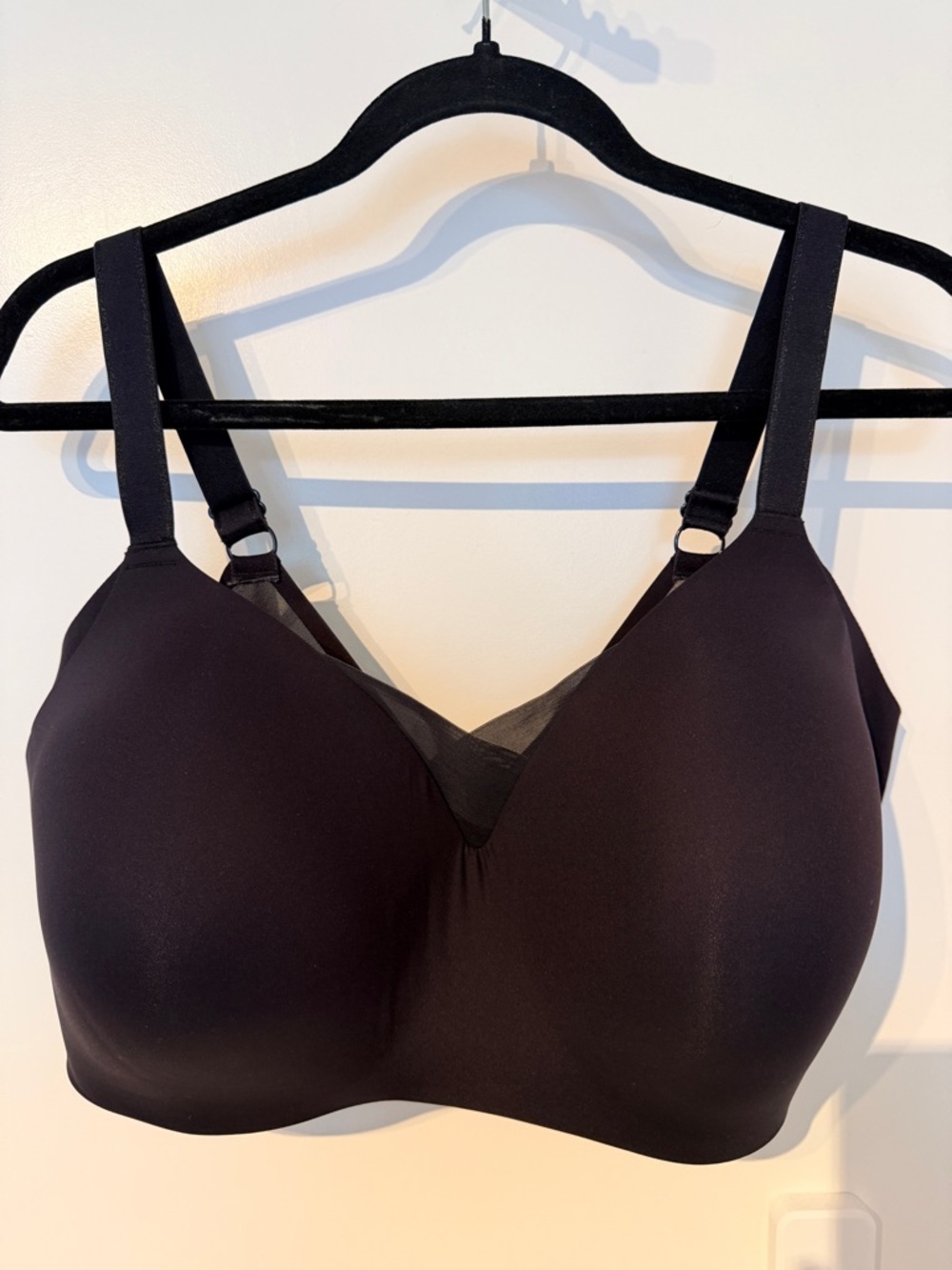knix Wireless Black Shape and Smooth Bra with Mesh V-Panel